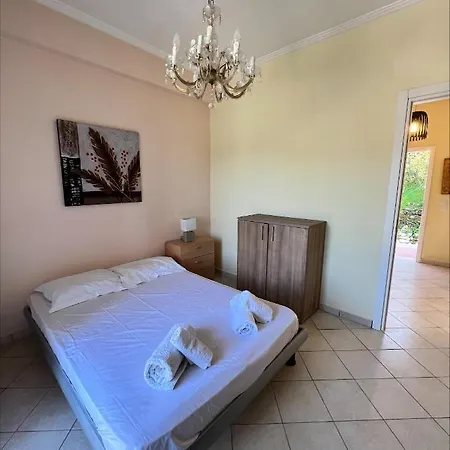 Ria Apartment Kokkinion